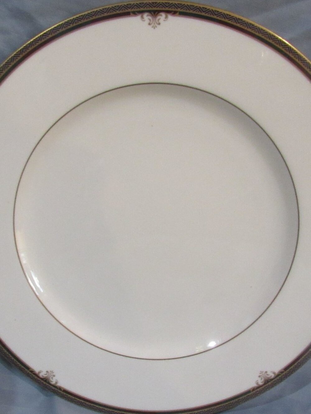 Noritake Lady Quentin 10 3/8" Dinner Plate, Gold Gilt Trim, Pattern 4730 L625